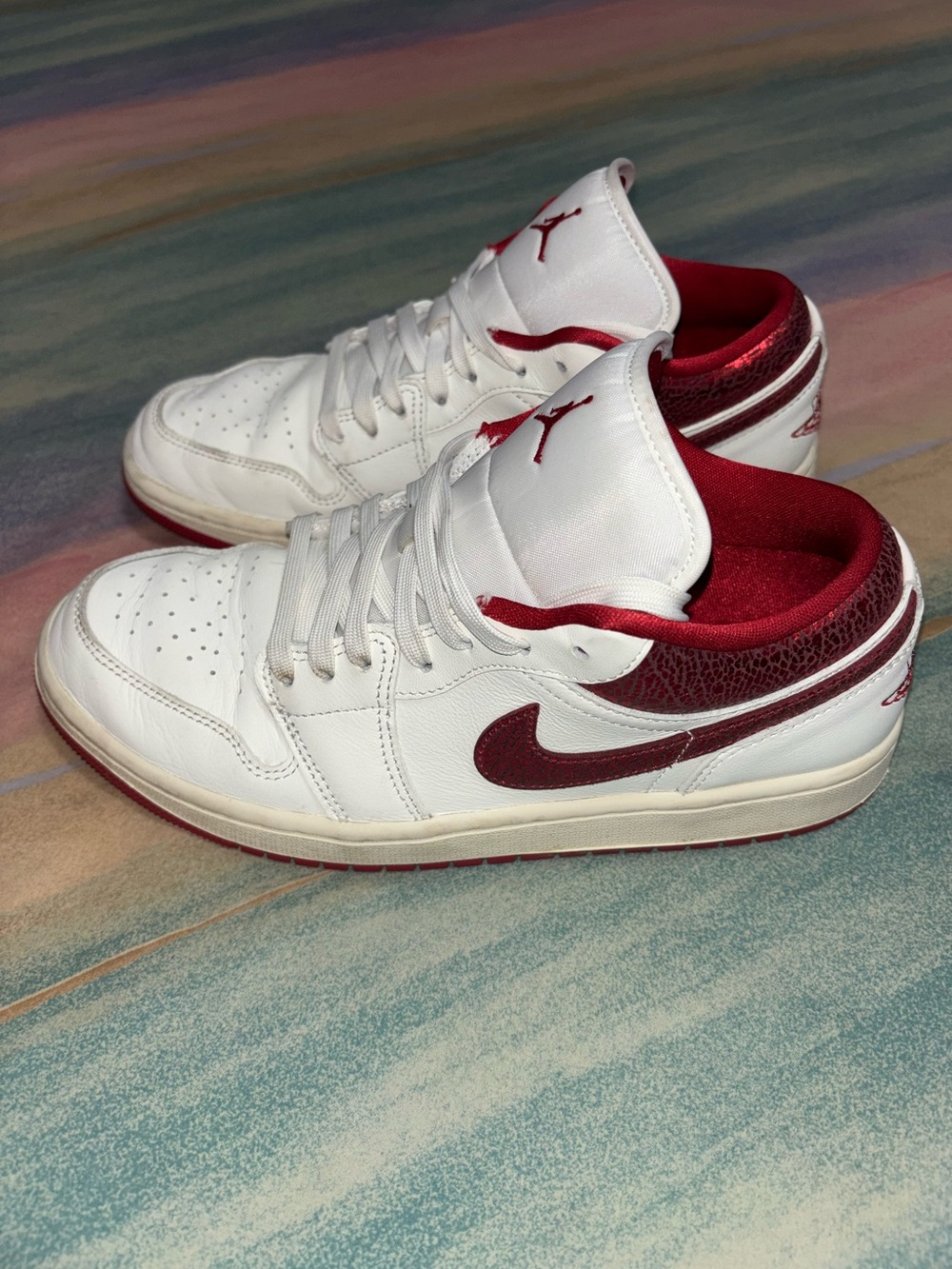Air Jordan 1 Low SE "Ruby" Shoes Sail Varsity Red Team Red HJ9338-106 Women 10.5